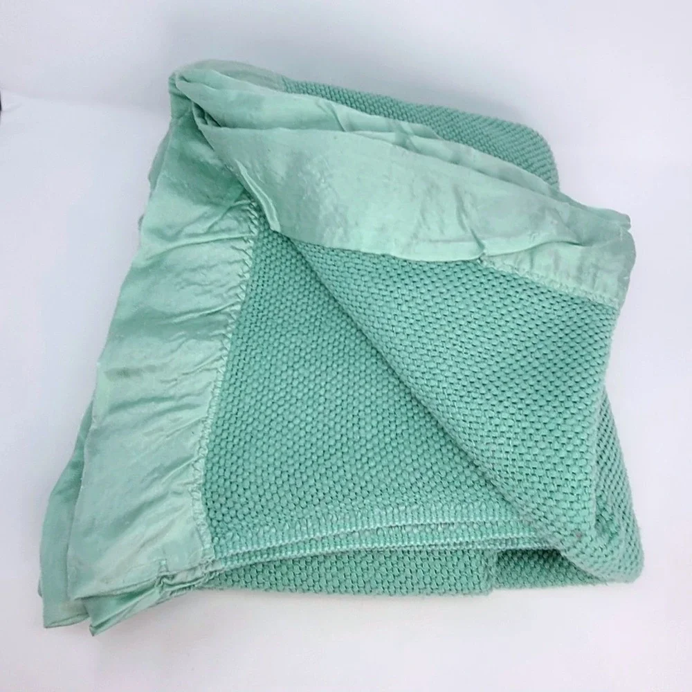VTG Seafoam Green TWIN Waffle Weave Thermal Blanket Satin Trim Soft Cozy 65x83
